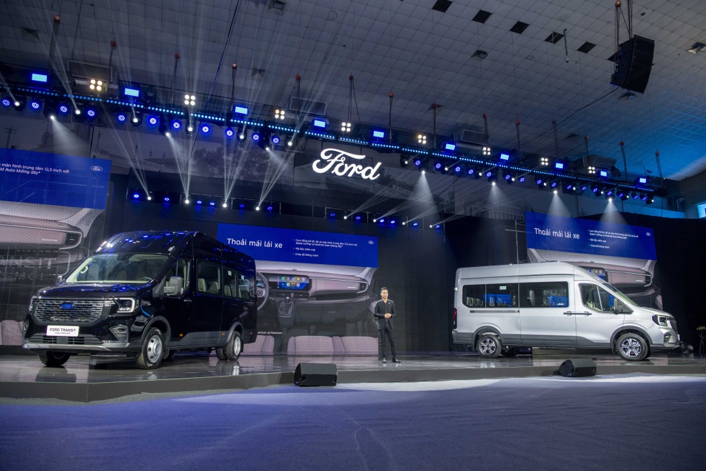 Ford Transit 2024 quyết giữ vững ngôi vương