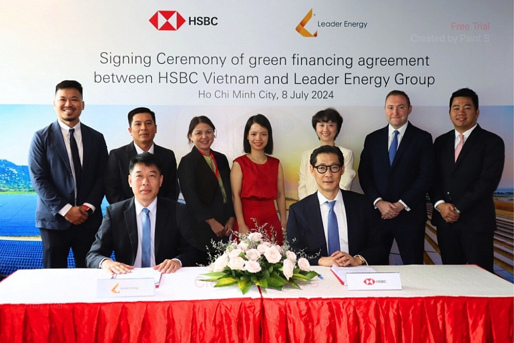 Lễ ký kết giữa HSBC và Leader Energy