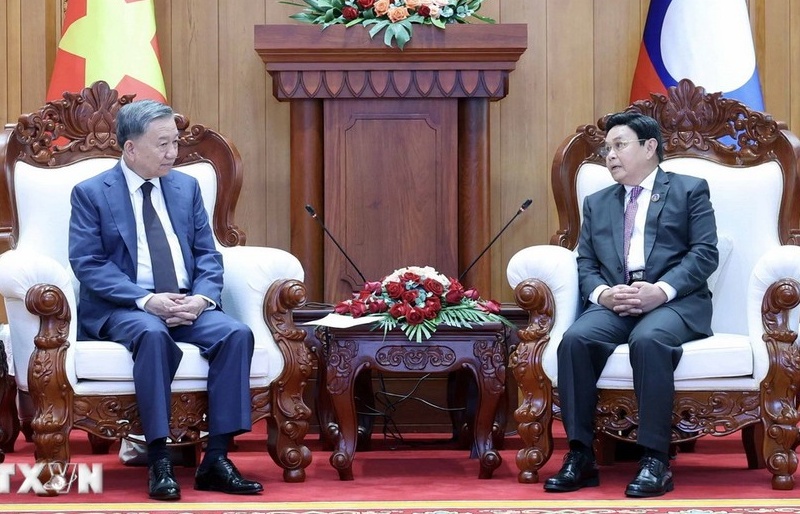 Chủ tịch nước: Việt Nam sẵn sàng hỗ trợ Lào trong hoạt động đối ngoại quan trọng