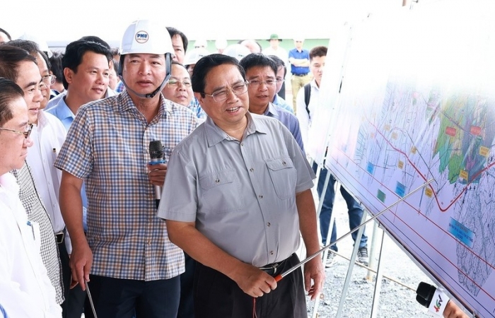 Thủ tướng: Phấn đấu hoàn thành 600km cao tốc tại Đồng bằng sông Cửu Long