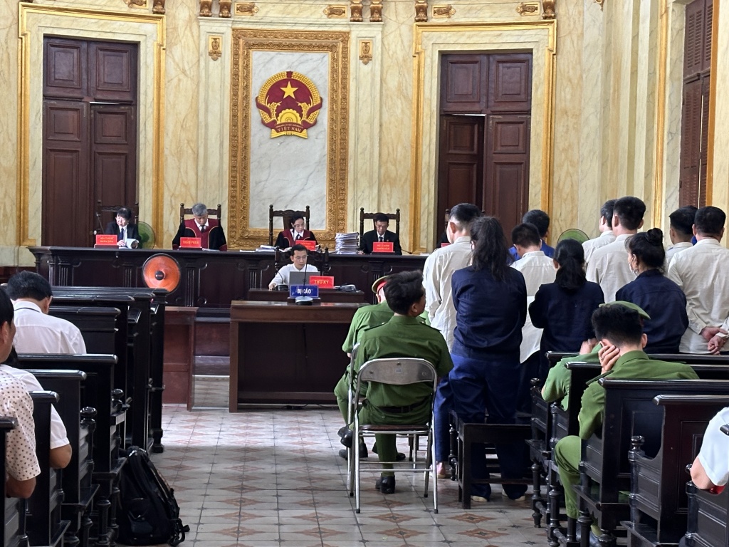 Bị cáo chủ mưu buôn lậu hơn 6 tấn vàng bị đề nghị mức án 17-18 năm tù