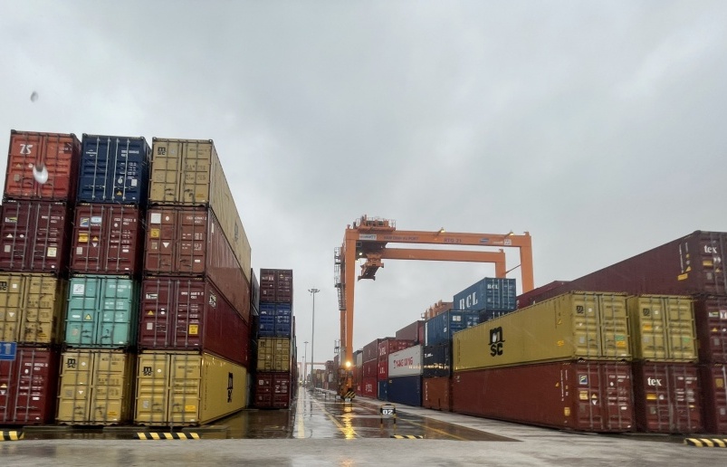 Hải Phòng: Cảng container quốc tế Tân Cảng và Nam Đình Vũ tạm dừng khai thác vì bão số 2