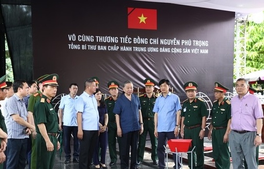 Chủ tịch nước kiểm tra việc chuẩn bị lễ tang Tổng Bí thư Nguyễn Phú Trọng