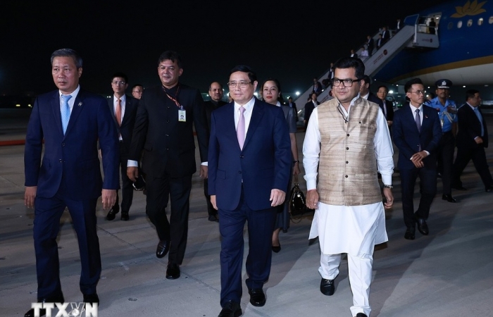 Thủ tướng Phạm Minh Chính tới New Delhi bắt đầu thăm cấp Nhà nước Ấn Độ