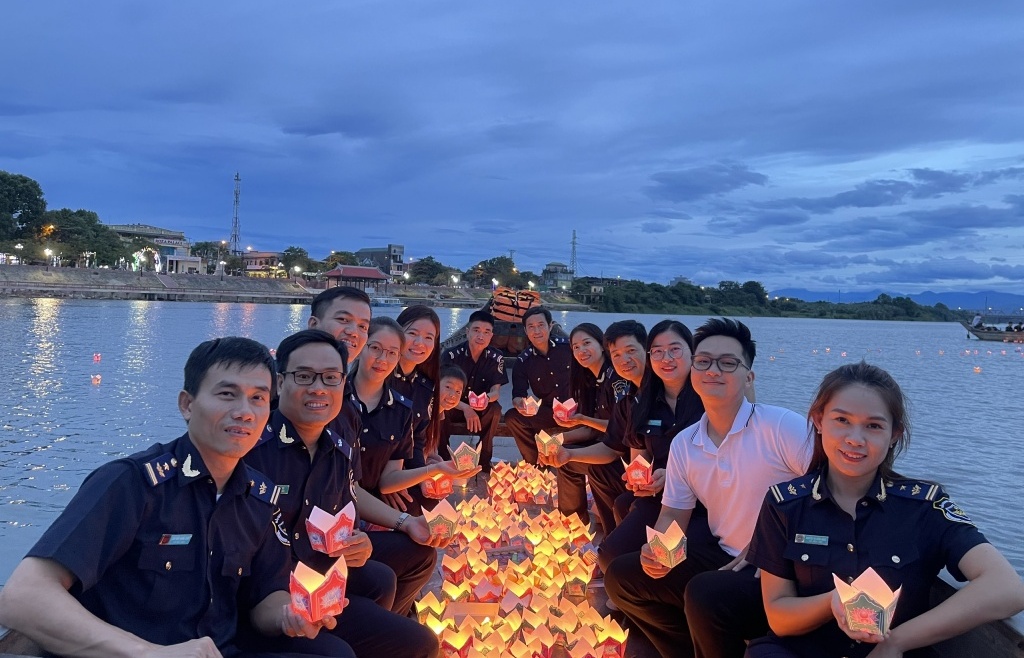 Thanh niên Hải quan Quảng Trị tổ chức chuỗi hoạt động trong Tháng tri ân
