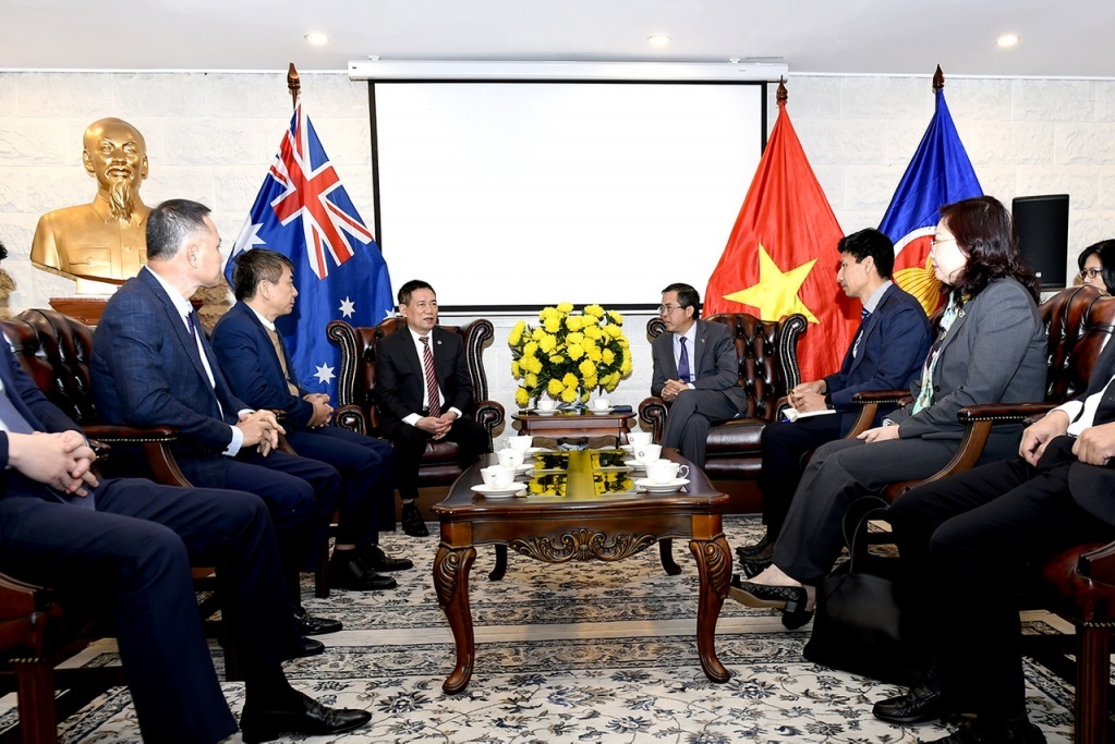Bộ trưởng Hồ Đức Phớc làm việc với Đại sứ quán Việt Nam tại Australia