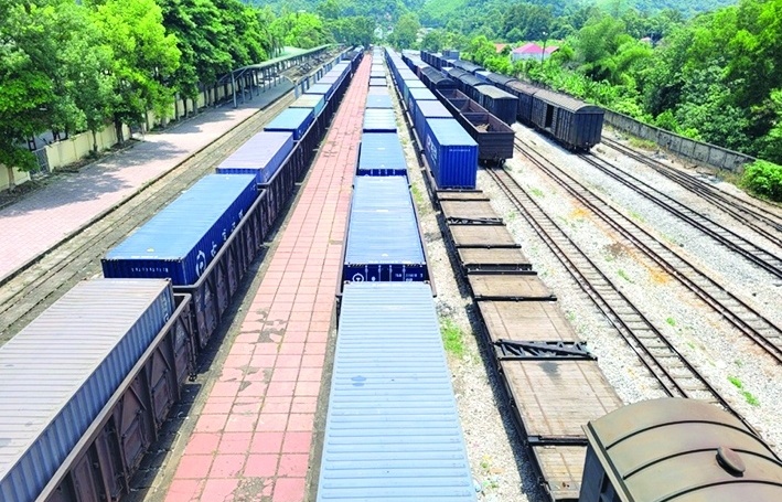 Cần sự phối hợp giám sát hàng vận chuyển độc lập bằng đường sắt