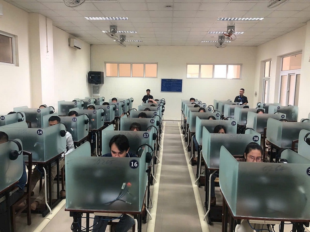 Kỳ thi cấp chứng chỉ nghiệp vụ khai hải quan kỳ 2/2024 khu vực phía Nam diễn ra trong 2 ngày 29 và 30/7/2024 tại Trường Đại học Ngân hàng TP Hồ Chí Minh. 