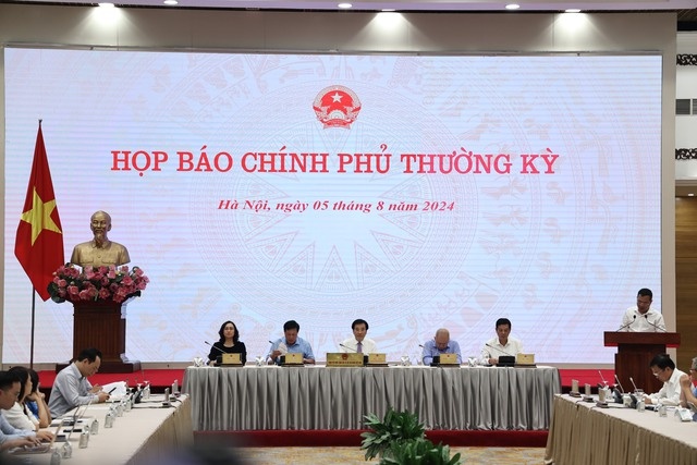 Tình hình kinh tế tiếp tục xu hướng tích cực