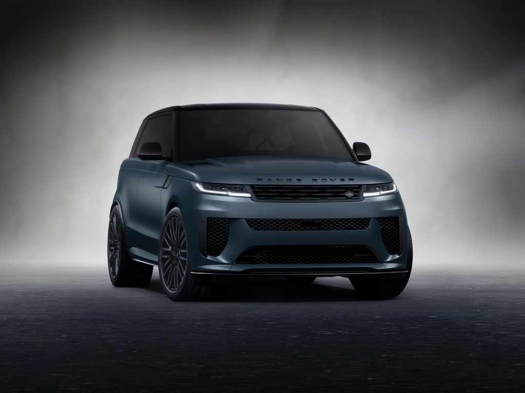 Những hình ảnh mới nhất của siêu phẩm Range Rover Sport SV Edition Two