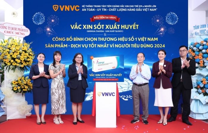 vnvc trien khai tiem dau tien vac xin sot xuat huyet phuc vu nguoi dan viet nam