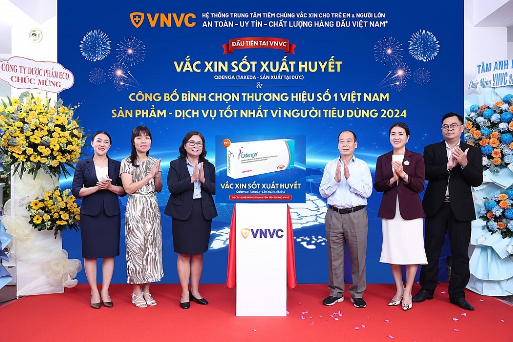 VNVC triển khai tiêm đầu tiên vắc xin sốt xuất huyết phục vụ người dân Việt Nam