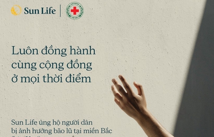 Sun Life Việt Nam đồng hành hỗ trợ người dân vượt qua bão lũ