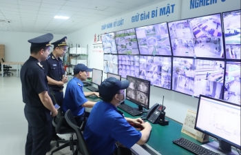 Doanh nghiệp cần chủ động tích hợp hệ thống quản lý nội bộ với hệ thống dữ liệu hải quan