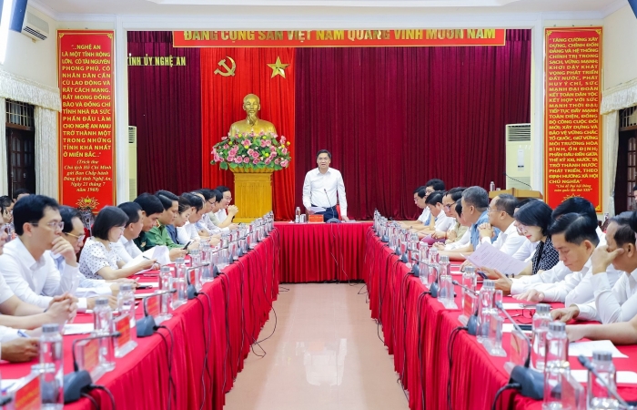 dong chi nguyen duc trung duoc bau giu chuc bi thu tinh uy nghe an