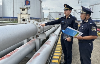 TP Hồ Chí Minh: Xăng dầu, sắt thép nhập khẩu ảnh hưởng lớn đến thu NSNN