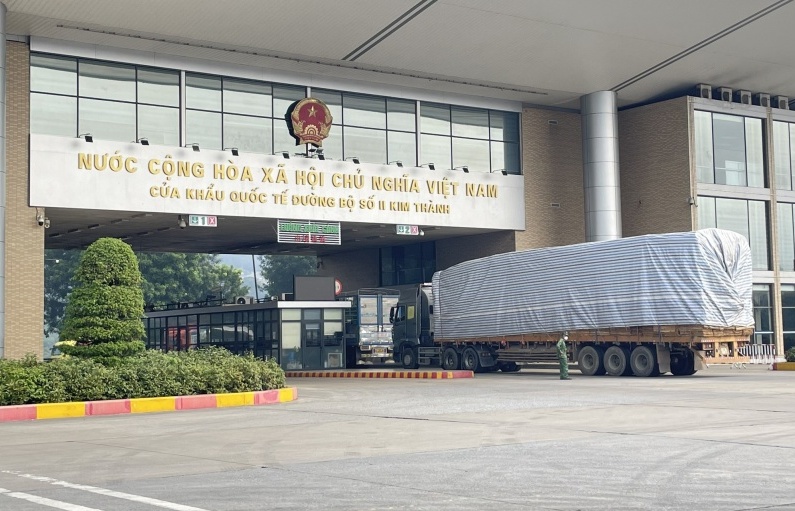 Hải quan cửa khẩu Lào Cai thu ngân sách tăng 16,7%