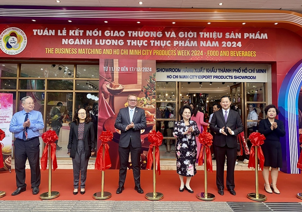Gần 100 doanh nghiệp lương thực thực phẩm quảng bá sản phẩm đến đối tác xuất khẩu