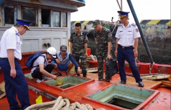 Nóng tình trạng vận chuyển trái phép xăng dầu trên biển Tây Nam
