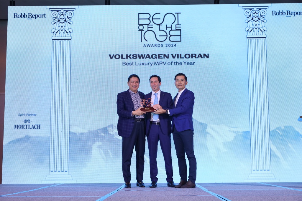 Volkswagen Viloran được vinh danh Best Luxury MPV of the Year