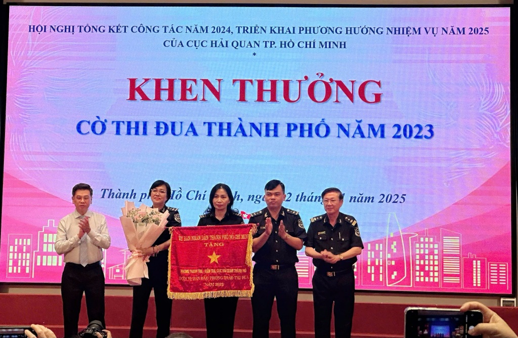 Hải quan TPHCM: Hoàn thành xuất sắc, toàn diện các mặt công tác