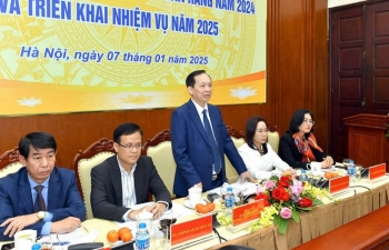 Tín dụng cả năm 2024 tăng hơn 15%, nỗ lực hơn nữa để giảm lãi suất cho vay