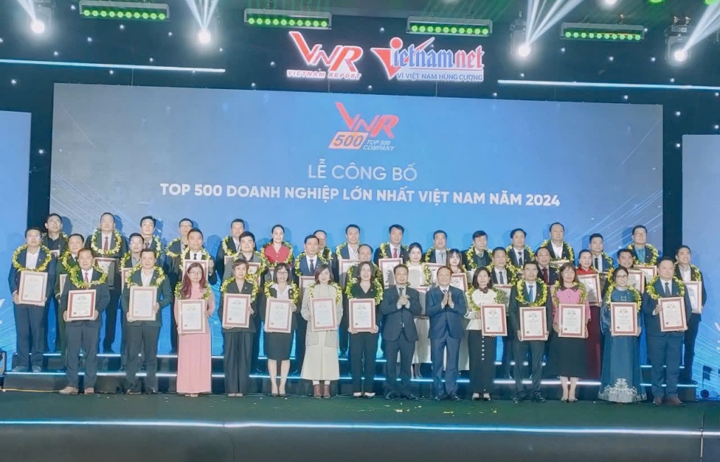 Lễ công bố Top 500 doanh nghiệp lớn nhất Việt Nam năm 2024