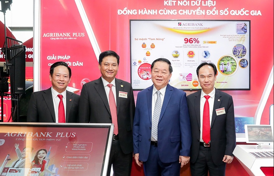 Agribank đẩy mạnh đổi mới sáng tạo về khoa học công nghệ phục vụ chuyển đổi số quốc gia