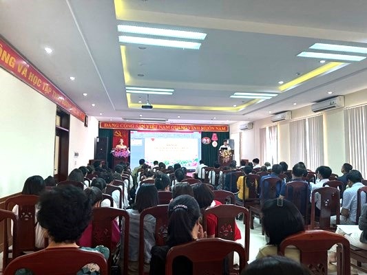 Đội thuế liên huyện Mộc Châu - Vân Hồ: đối thoại với người nộp thuế lần 1 năm 2025.