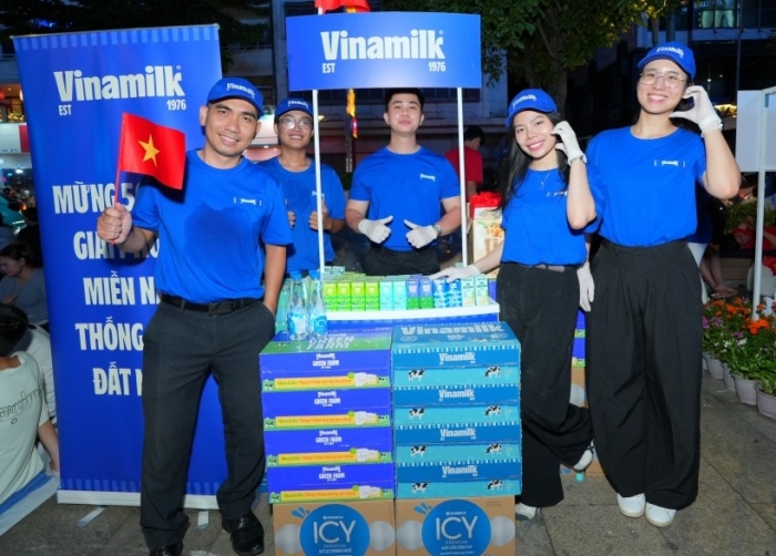 Hơn 150.000 sản phẩm Vinamilk tiếp sức các lực lượng, người dân tham gia Đại lễ 30/4