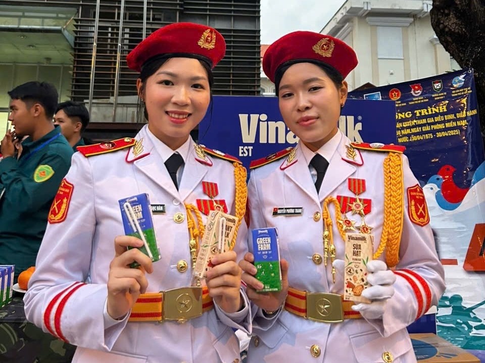 Hơn 150.000 sản phẩm Vinamilk tiếp sức các lực lượng, người dân tham gia Đại lễ 30/4