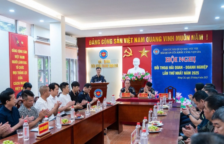 Hải quan cửa khẩu cảng Vạn Gia tổ chức Hội nghị đối thoại Hải quan - Doanh nghiệp
