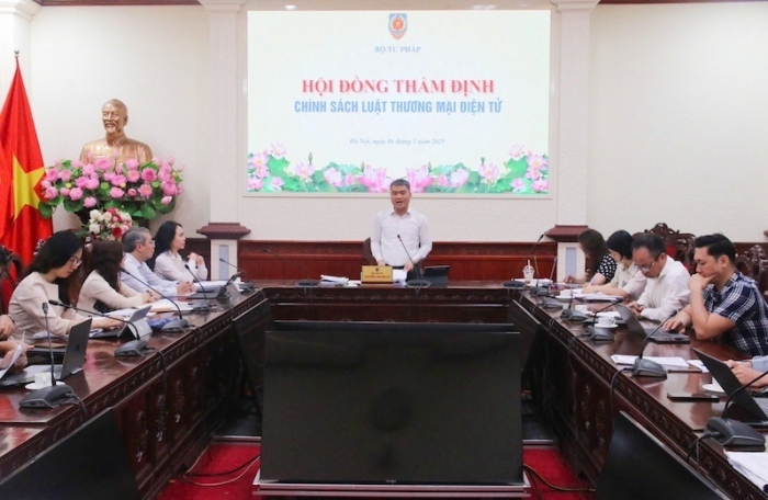 Đề xuất 5 chính sách mới nhằm bịt “lỗ hổng” trong thương mại điện tử
