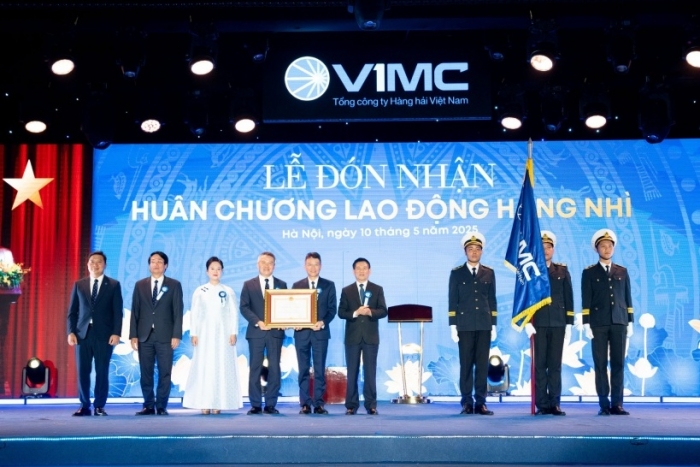 VIMC: Từ nguy cơ phá sản đến doanh nghiệp có vốn hóa trên 100.000 tỷ đồng