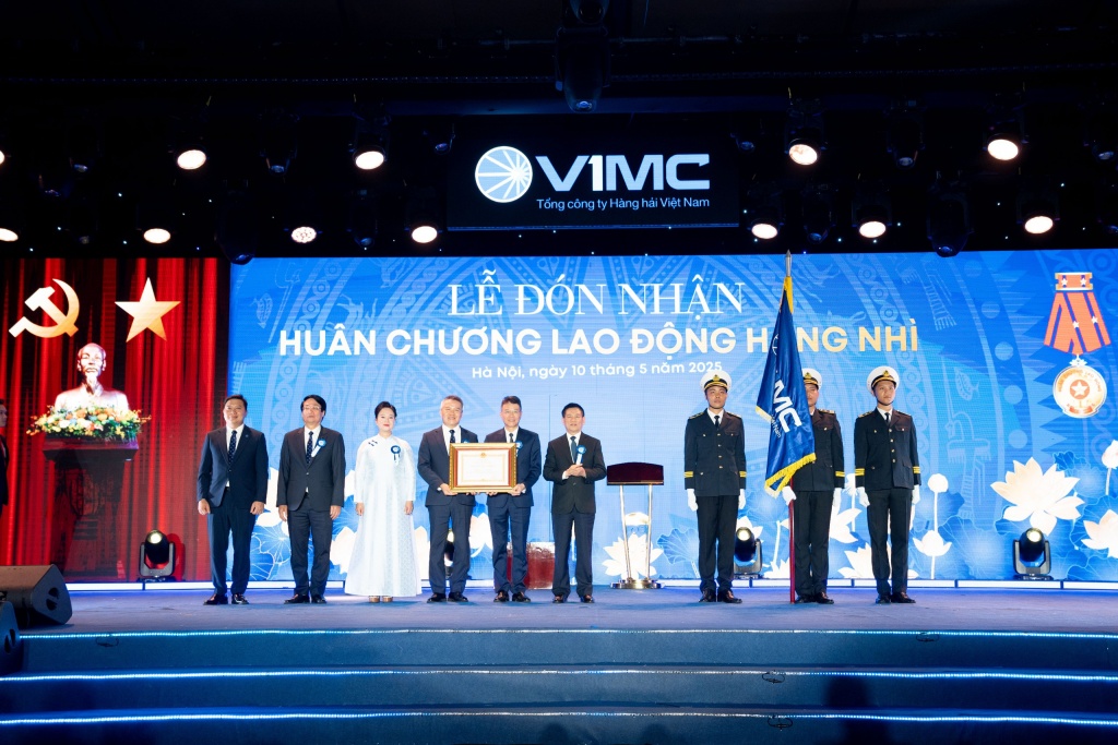 VIMC: Từ nguy cơ phá sản đến doanh nghiệp có vốn hóa trên 100.000 tỷ đồng