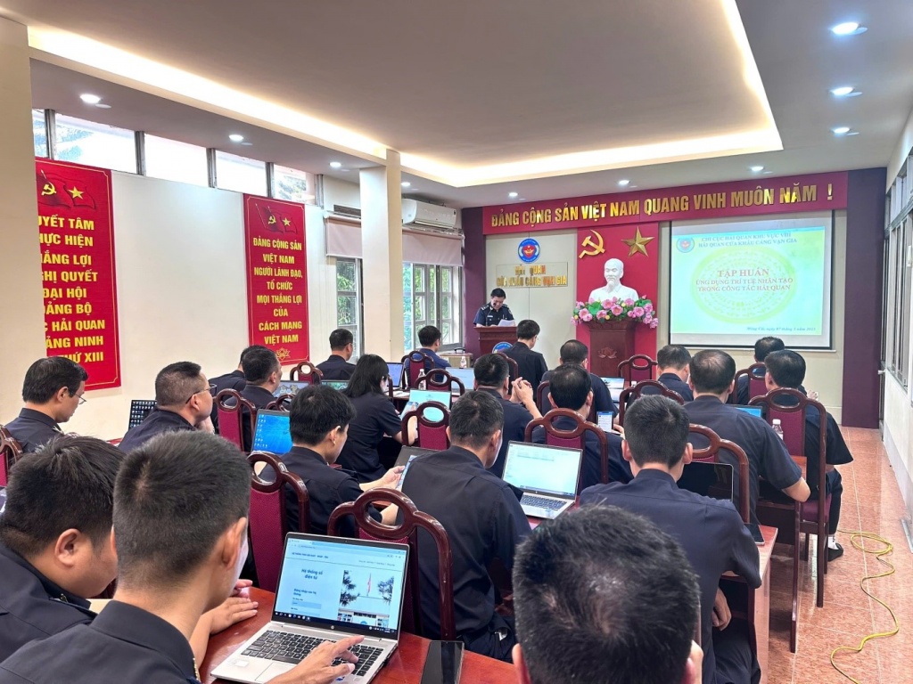 Quang cảnh lớp tập huấn