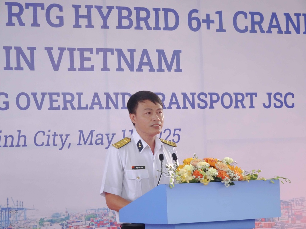 Tân Cảng Cát Lái tiếp nhận 4 hệ thống giàn cẩu RTG Hybrid