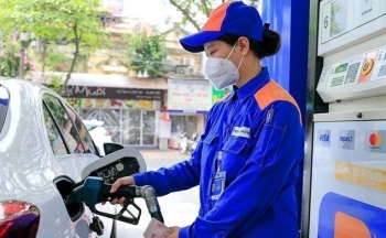 Giá xăng, dầu đồng loạt tăng