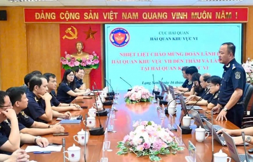 2 Chi cục hải quan trao đổi kinh nghiệm triển khai mô hình phòng họp phi giấy tờ