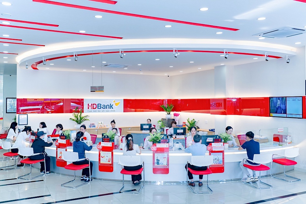 Lãi suất chỉ từ 3%/năm, HDBank kích hoạt 2 gói vay quy 35.000 tỷ đồng hỗ trợ doanh nghiệp tăng tốc và chuyển đổi số 