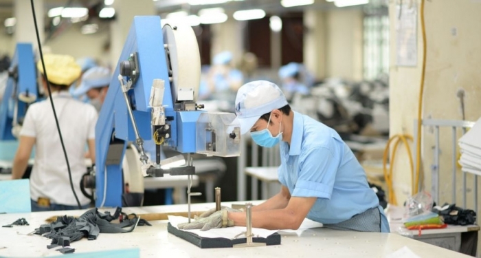 EVN tăng giá điện, doanh nghiệp đau đầu tìm giải pháp