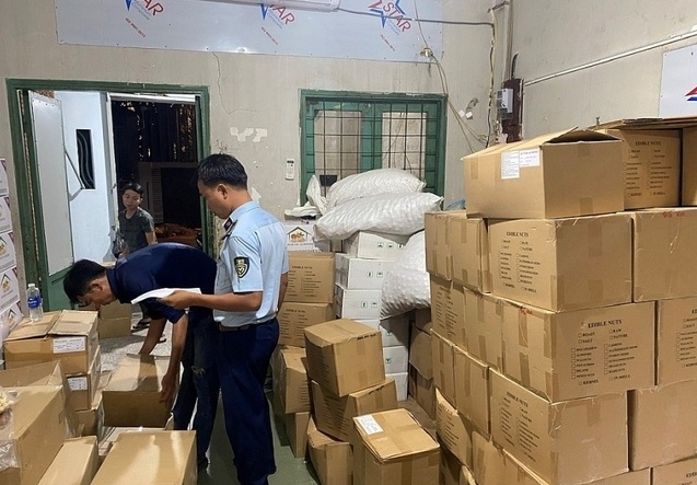 TP.HCM truy quét thực phẩm bẩn từ 15/5 đến 15/6