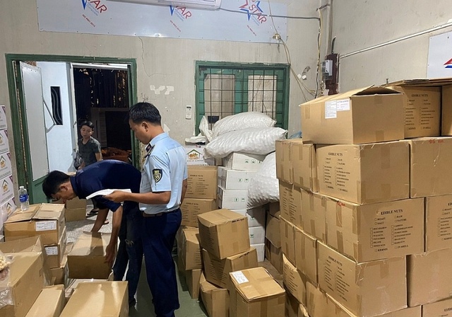 TP.HCM truy quét thực phẩm bẩn từ 15/5 đến 15/6