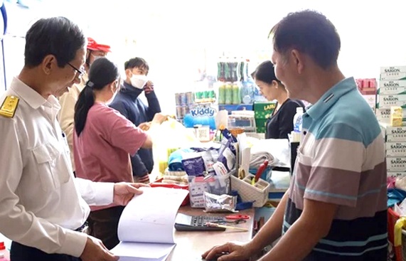 Rà soát, đưa thêm vào danh sách quản lý thuế hơn 100.000 hộ kinh doanh