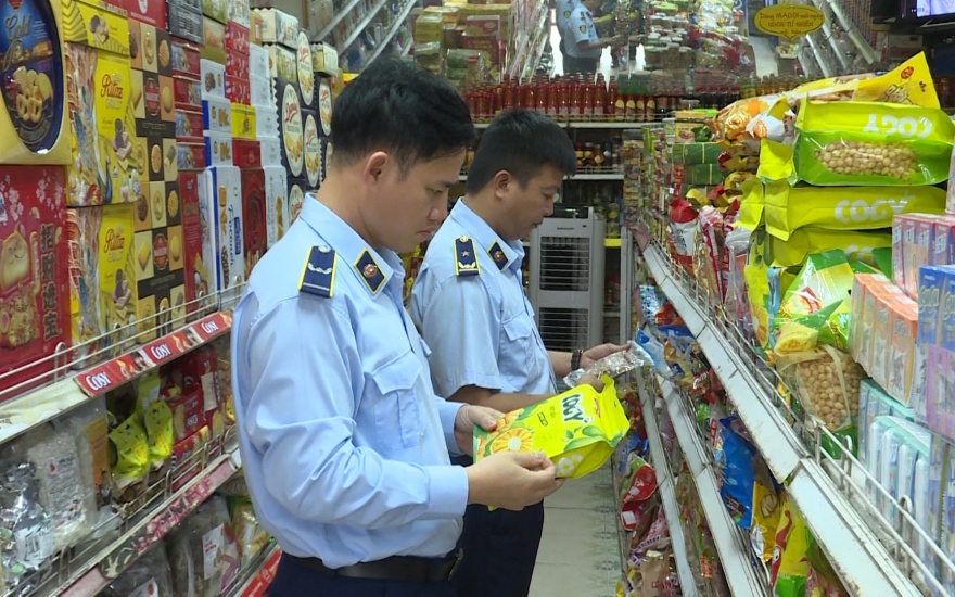 Thái Bình mở đợt cao điểm kiểm tra ngăn chặn nạn buôn lậu, gian lận thương mại