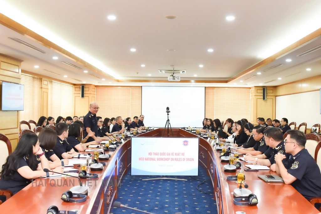 Quang cảnh hội thảo. Quang cảnh hội thảo.