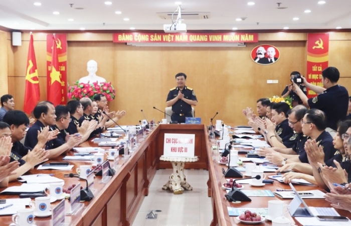Hải quan khu vực III thu ngân sách hơn 29.000 tỷ đồng, đạt gần 50% chỉ tiêu cả năm
