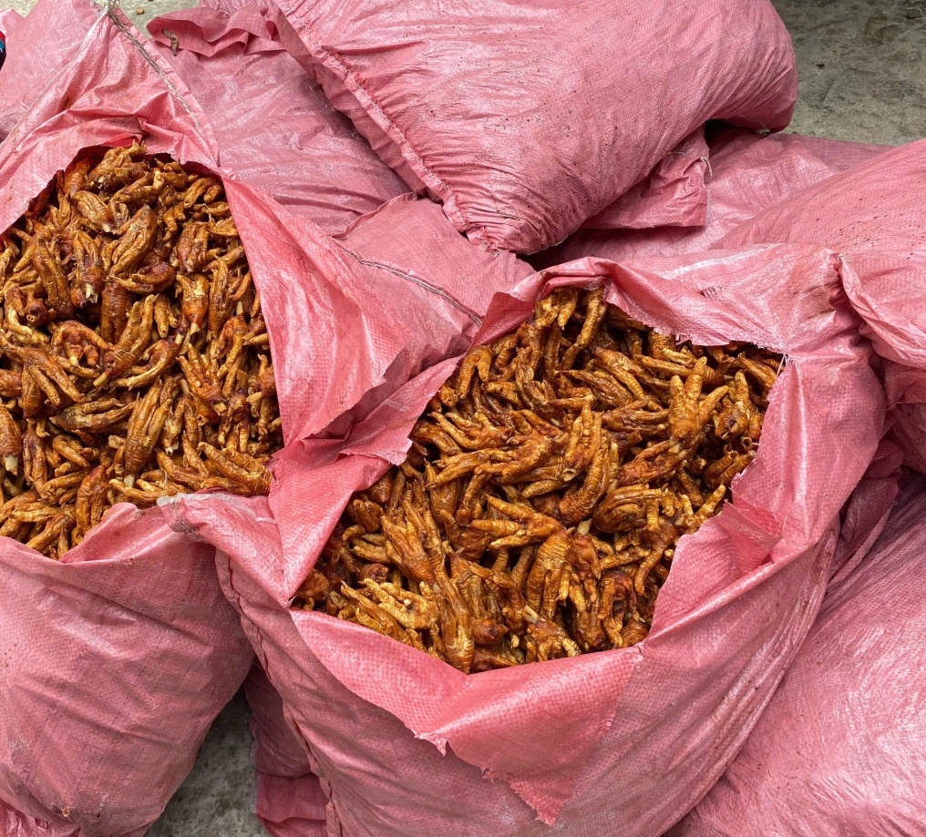 Ngăn chặn 1,5 tấn chân gà không rõ nguồn gốc xuất xứ tại Lạng Sơn