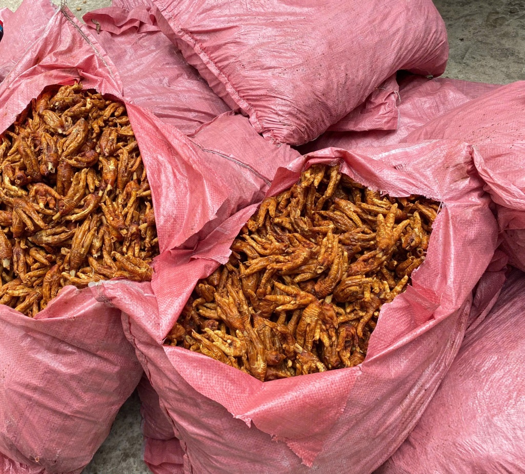 Ngăn chặn 1,5 tấn chân gà không rõ nguồn gốc xuất xứ tại Lạng Sơn
