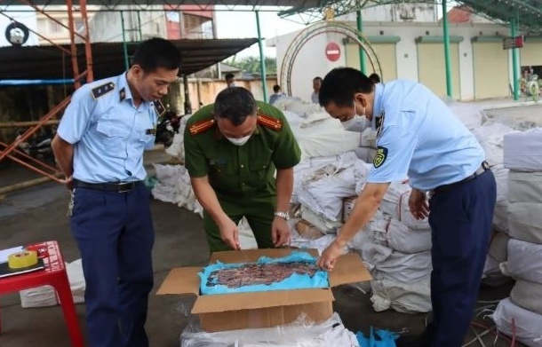 Ngành Nông nghiệp và Môi trường mở đợt cao điểm xử lý buôn lậu, hàng giả
